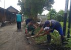 Gotong Royong Ketandan: Babinsa Giatkan Kebersihan Dan Kamtibmas