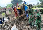Dukung Gerakan Indonesia ASRI, Danramil Trucuk Pimpin Kerja Bakti Bersihkan Bantaran Kali Cino Klaten